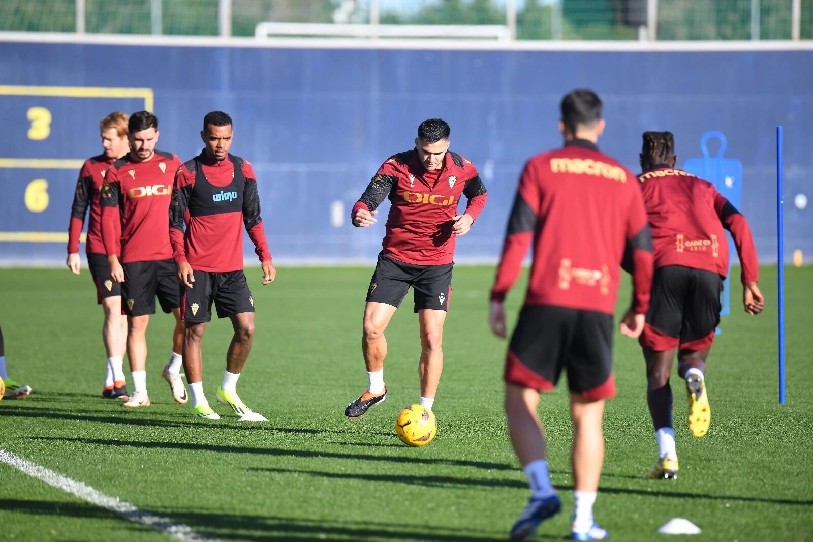 解析球队节奏控制与关键时刻得分效率的关键因素